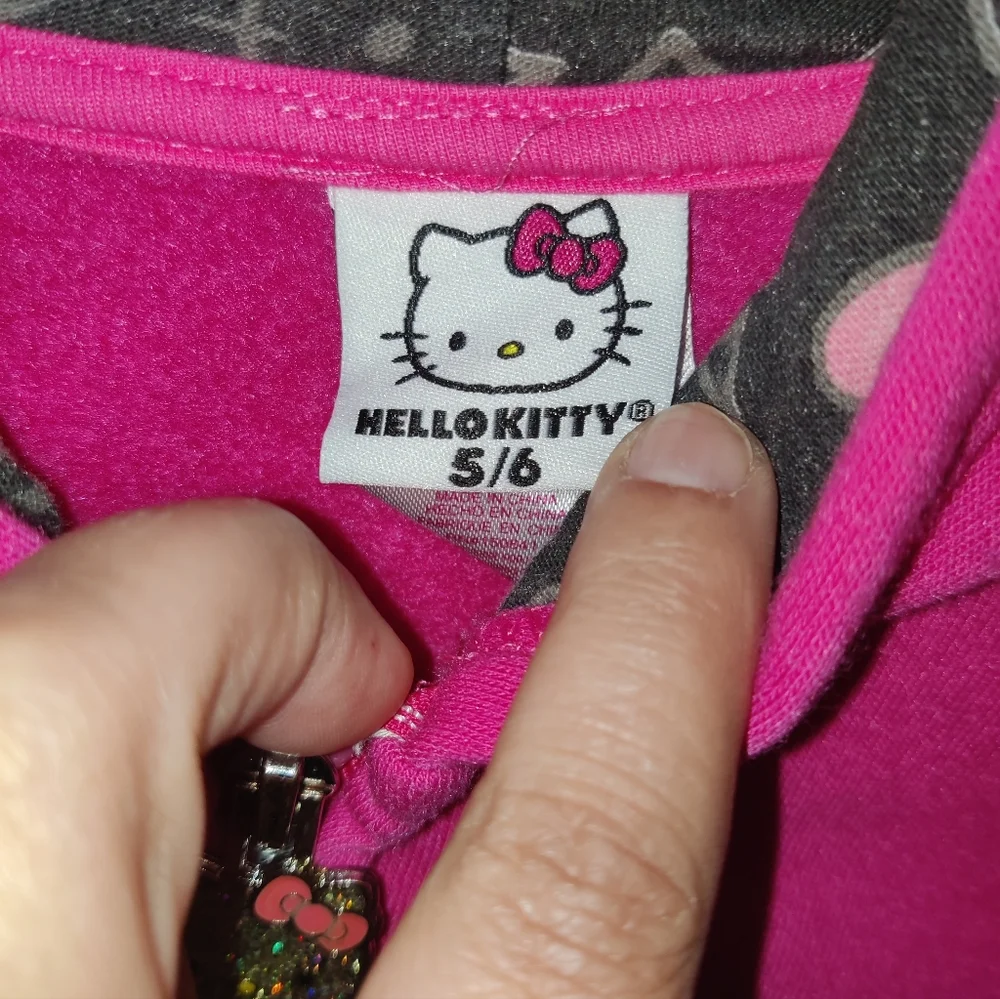 ***Girls 5/6 Hello Kitty Jacket - Picture 4 of 6